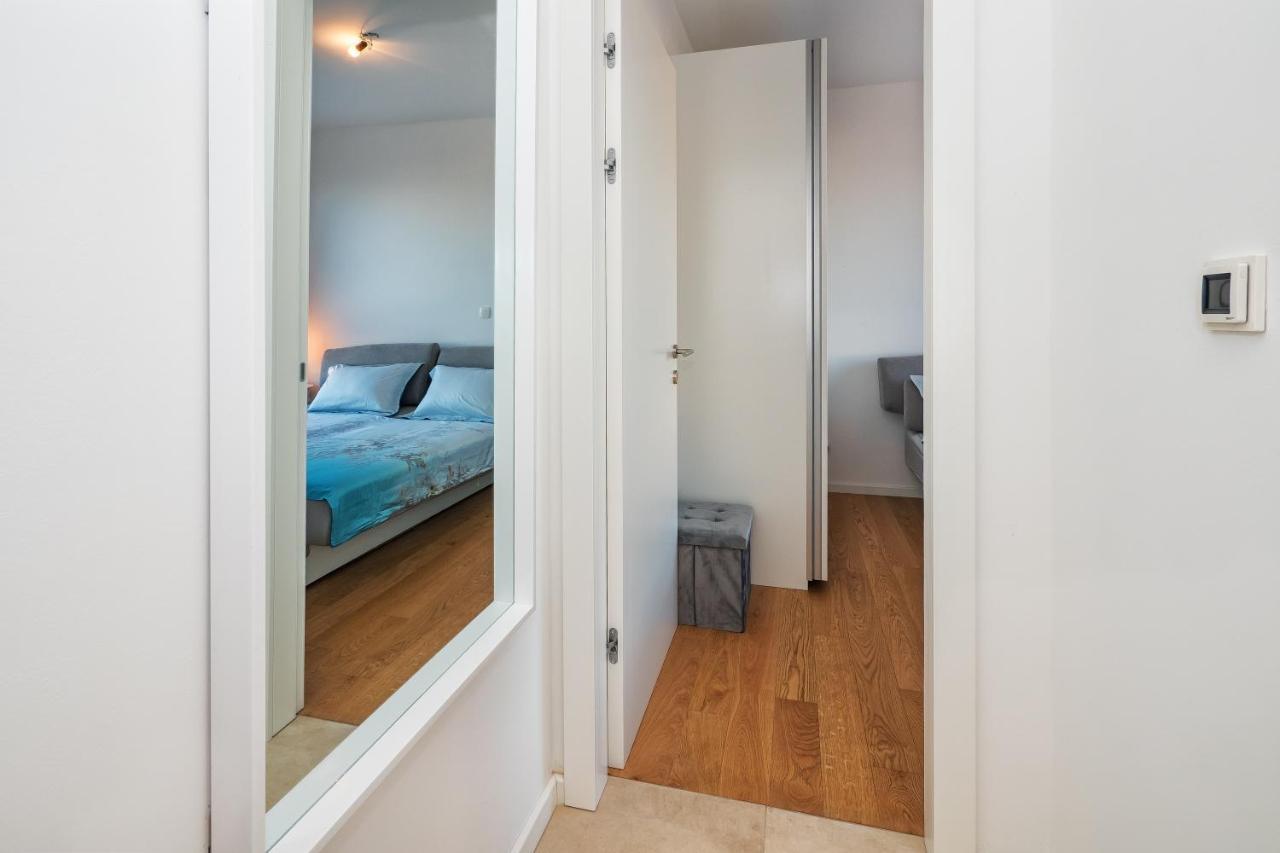 Sea View With Garden Apartment Joshua سبليت المظهر الخارجي الصورة